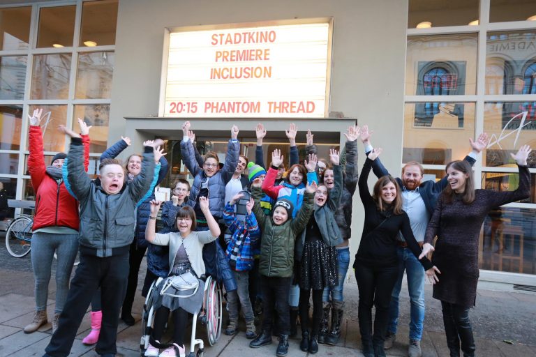Inclusion film premiere sonderschule lienz gruppenfoto